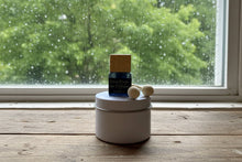 Load image into Gallery viewer, Rain drops car diffuser