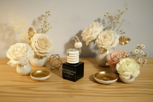 Load image into Gallery viewer, Toasted coconut car diffuser